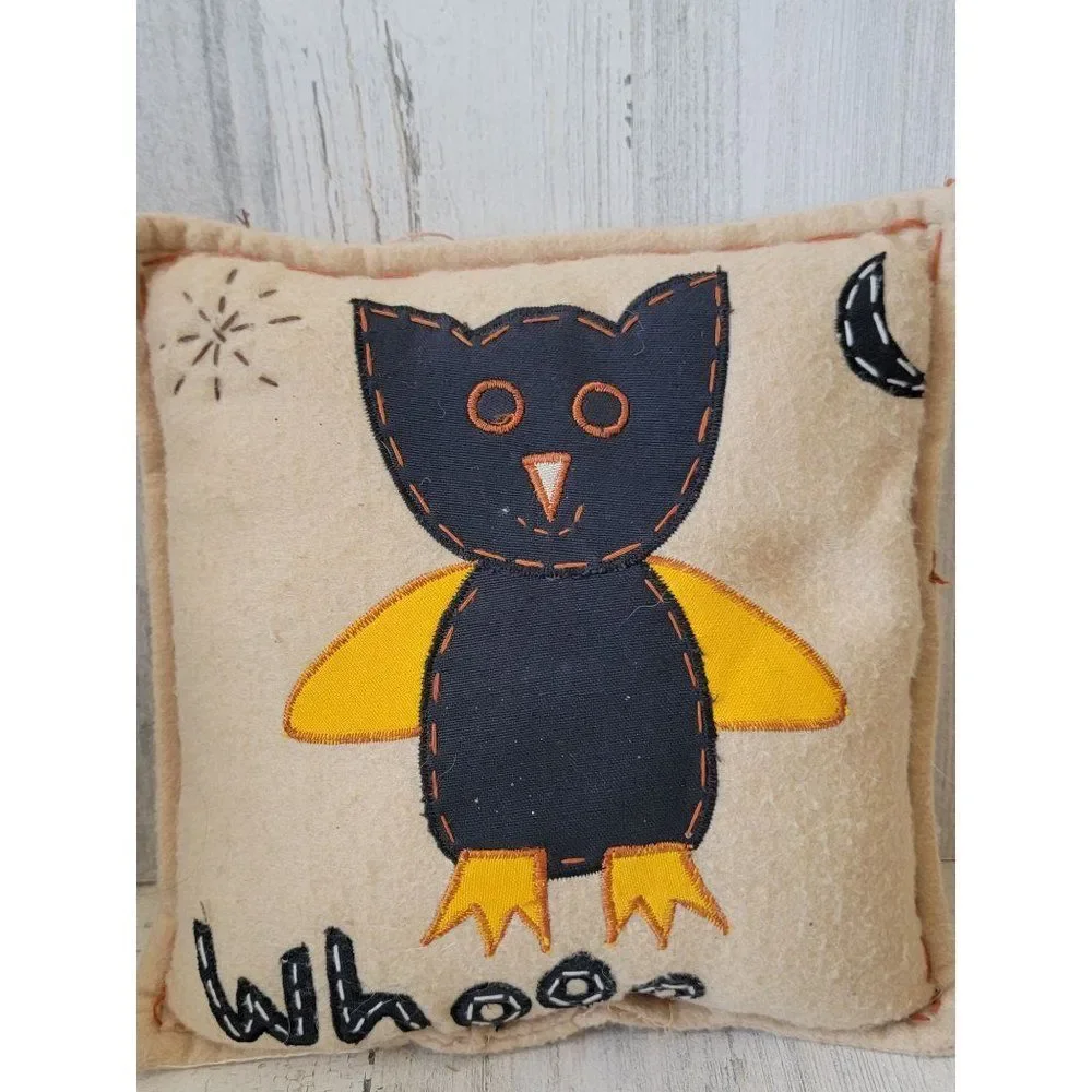 Halloween felt pillow owl shabby‎ chic Moon home decor hoot